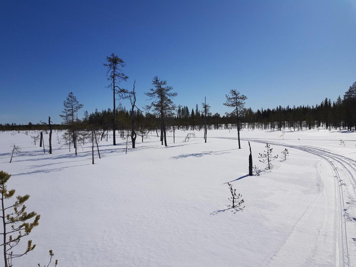 Huvila Eraemaajaerven Rannalla Taivalkoskella Jokijarvi  Exterior photo